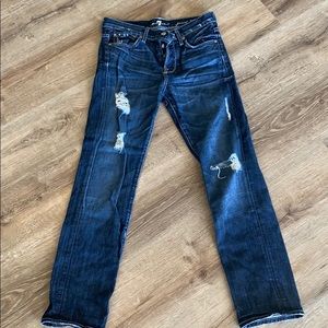 Distressed boyfriend jeans